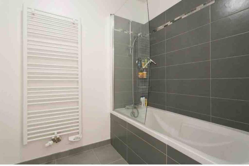 Appartement Cozy & Quiet Getaway Just 300M From Paris With Free Private Parking à Gentilly Extérieur photo